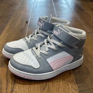 Puma Kids Sneakers - Gray and Pink